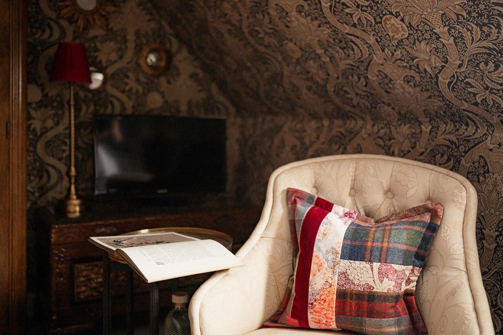 Luxury 3 Bedroom - Sleeps 6 Apartment Tomintoul