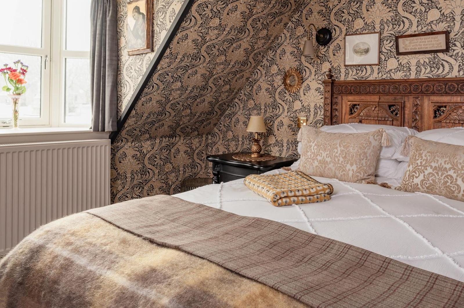 Luxury 3 Bedroom - Sleeps 6