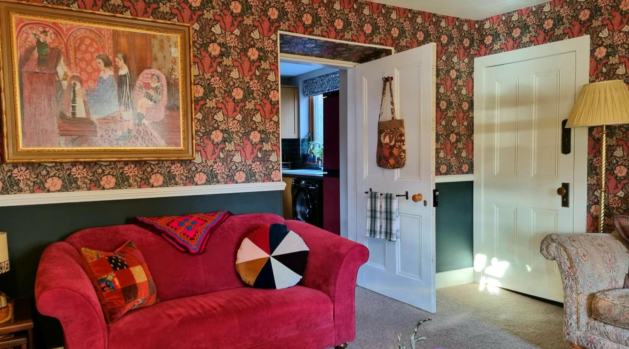 Luxury 3 Bedroom - Sleeps 6 *